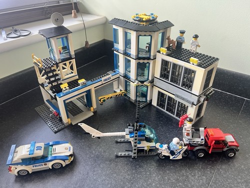 Lego city police station - city,