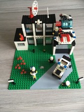 LEGO Vintage Police Station