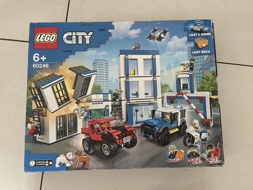 Lego city police station 60246 - lego,