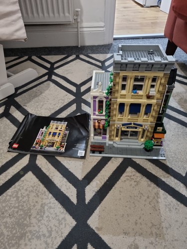 Lego modular police station - lego,