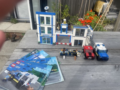 Lego city police station - city:,