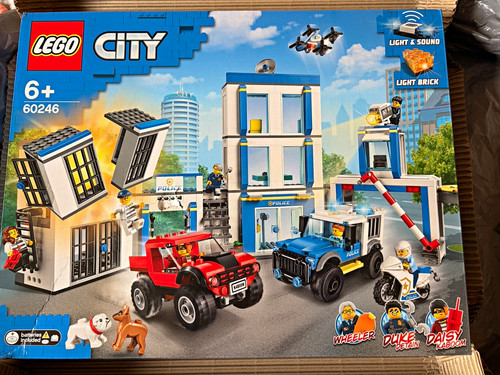 Lego city police - city, 60246