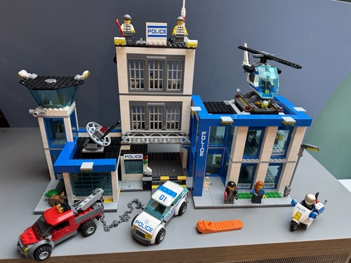 Lego city police station 60047 - lego,