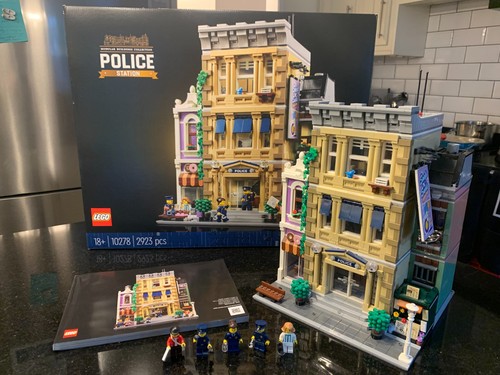 Lego creator police - creator:,