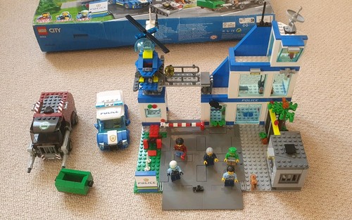 Lego city police station - city,