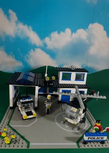 Lego police station 6384 - lego,