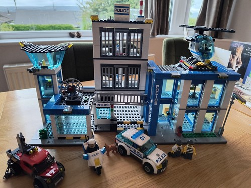 Lego city 60047 police station - city,