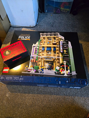 Lego icons modular buildings - lego,