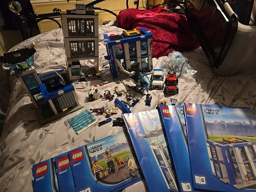 Lego city retired set 60047 - retired,