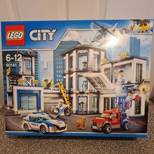 LEGO City Police Station