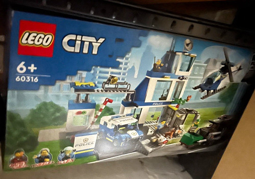 Lego city police station - city,
