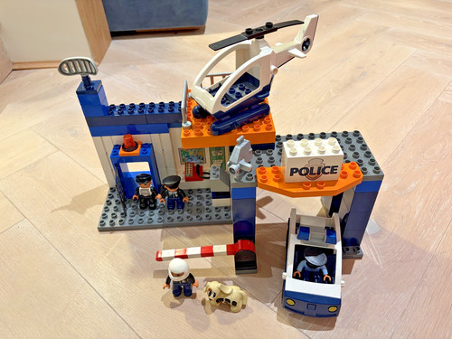 Lego duplo police station - lego,