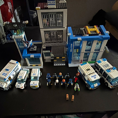 Lego city police 60047 - police,
