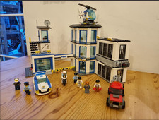 LEGO City Police Station 60141