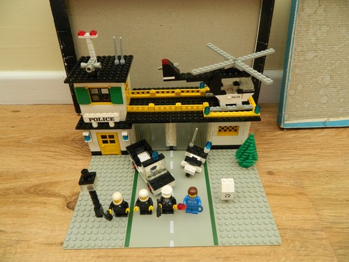 Lego town 381 - lego, police