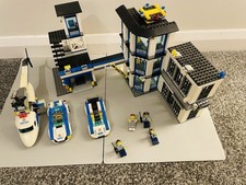 LEGO City Police Station 60141