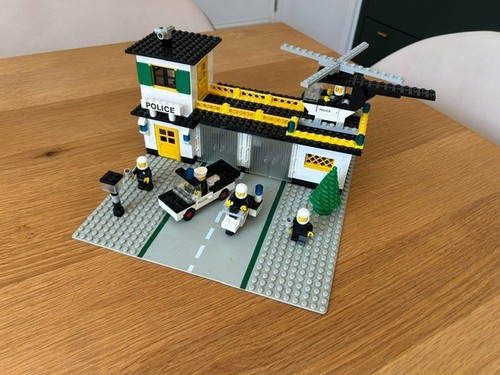 Lego town police station - town, 381