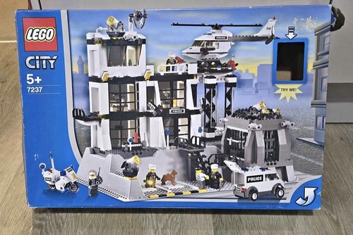 Lego police station set box - lego,
