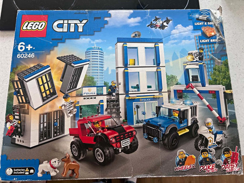 Lego city 60246 police - 60246, station