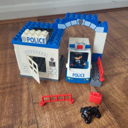 Duplo police van and - duplo,