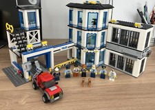 LEGO CITY: Police Station